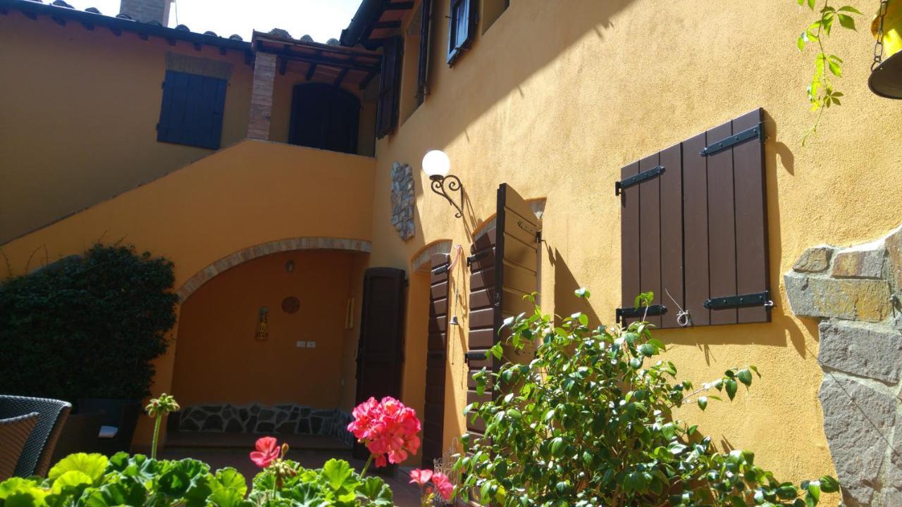 Il Leccio - Casa Toscana Il Fienile Gambassi Terme Exterior foto